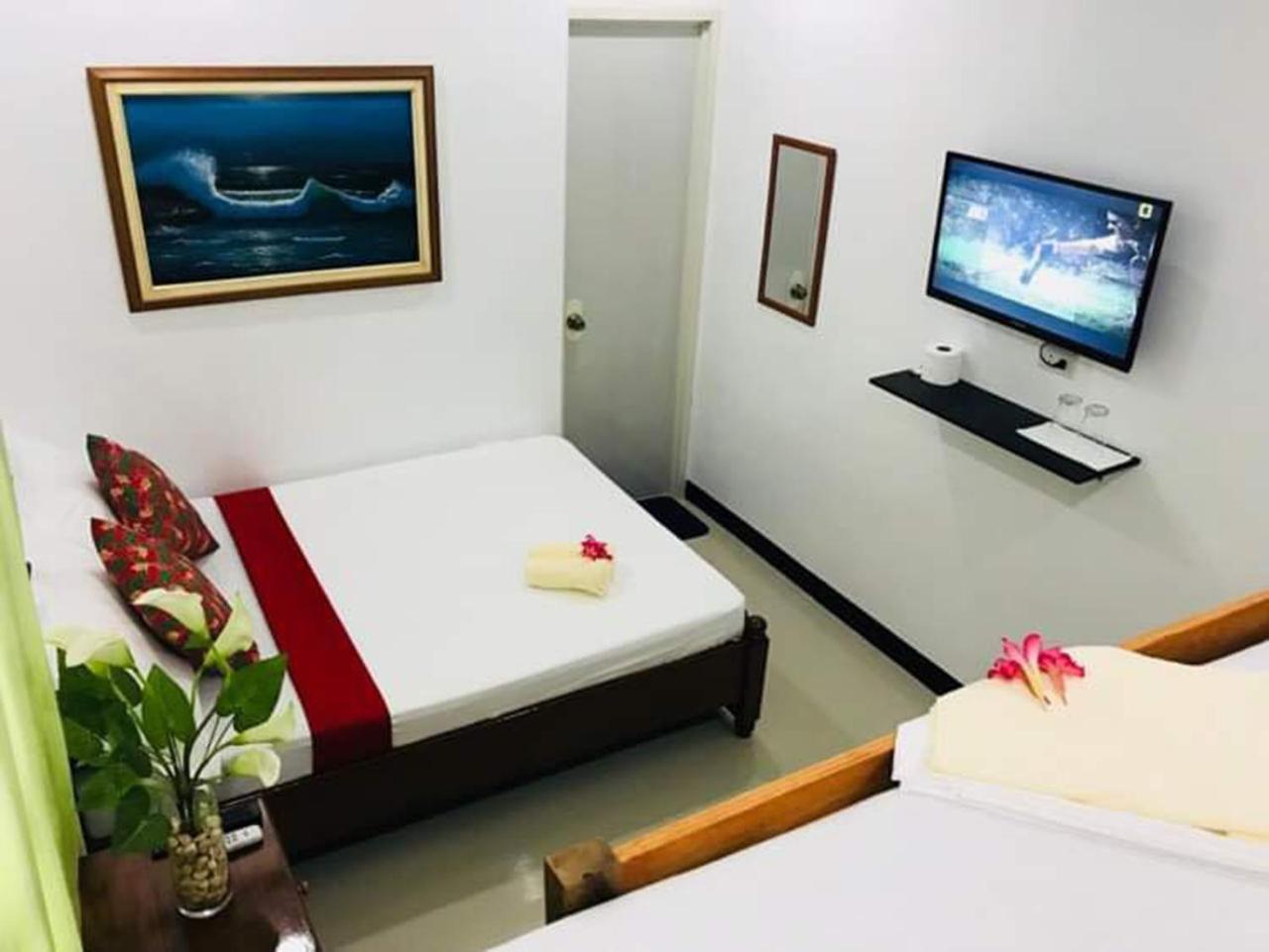 A&J Pension Puerto Princesa Exteriör bild